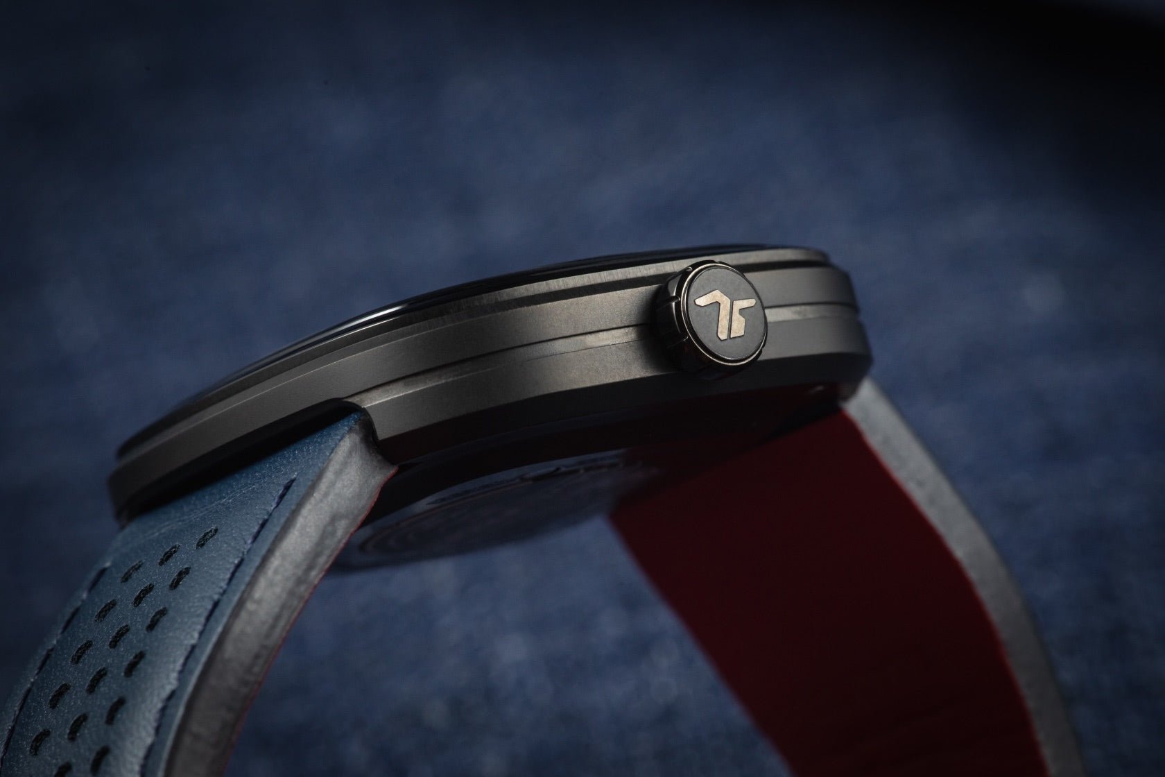 T3/03 - SEVENFRIDAY Australia T3/03